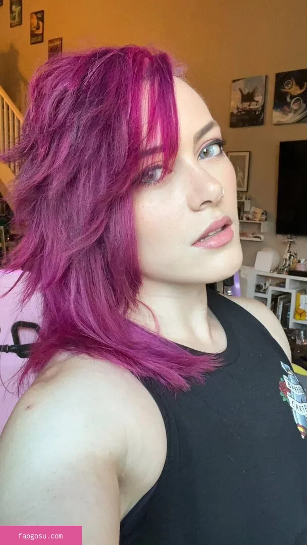 Claire Max