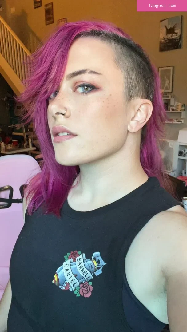 Claire Max