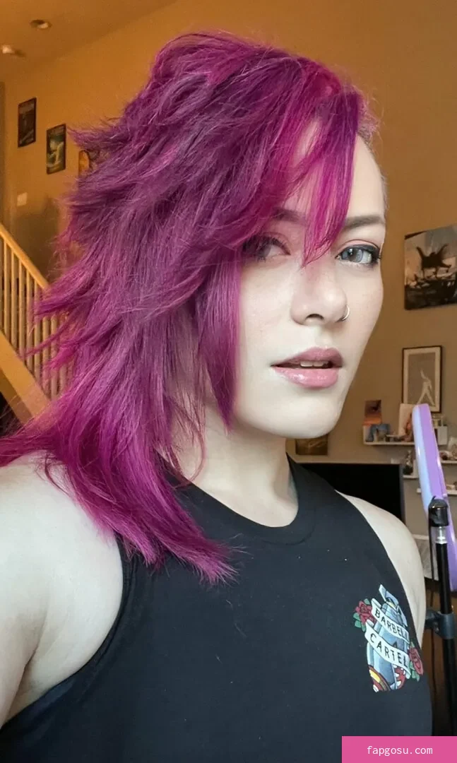 Claire Max