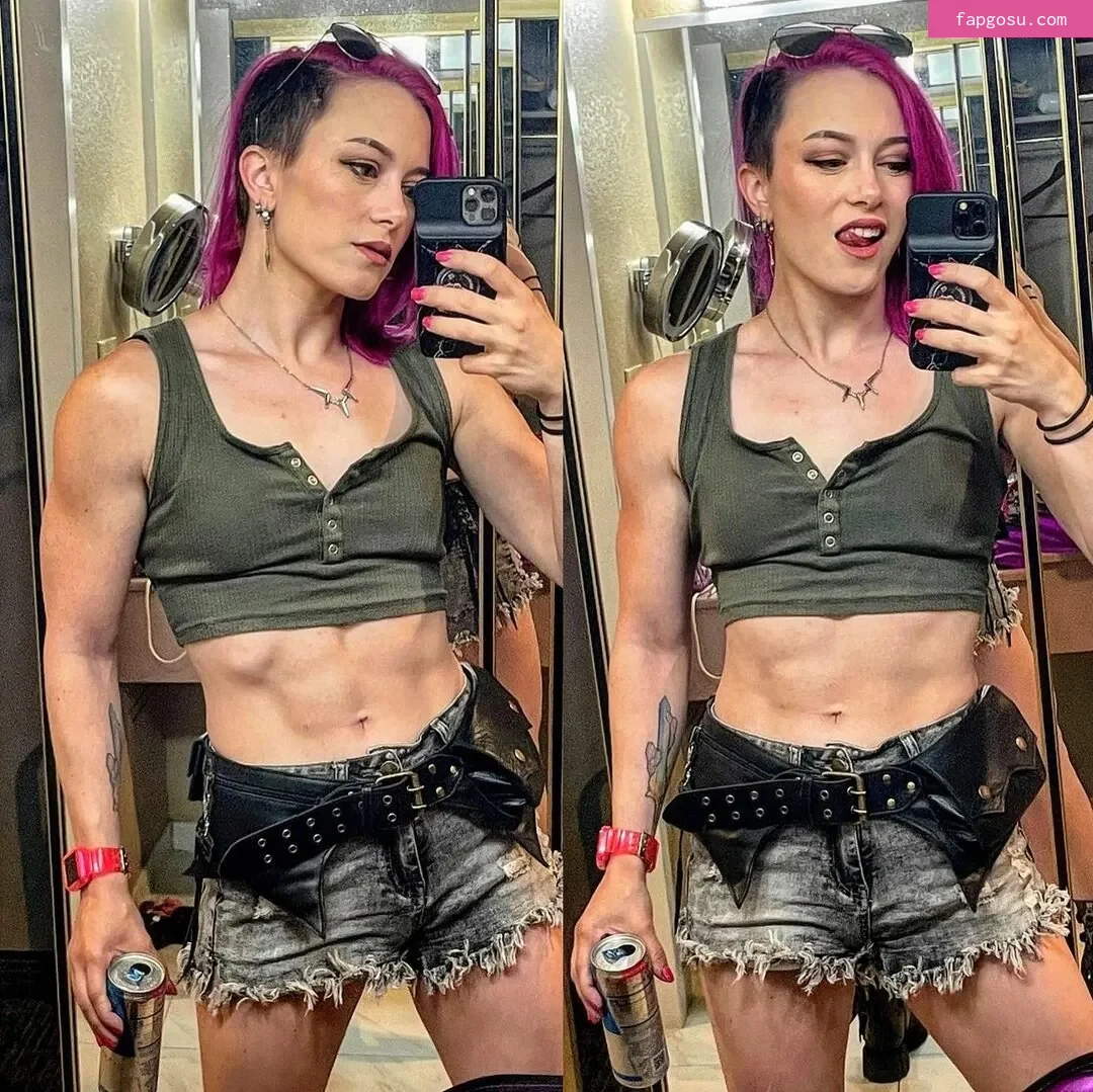 Claire Max