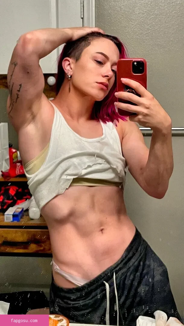 Claire Max