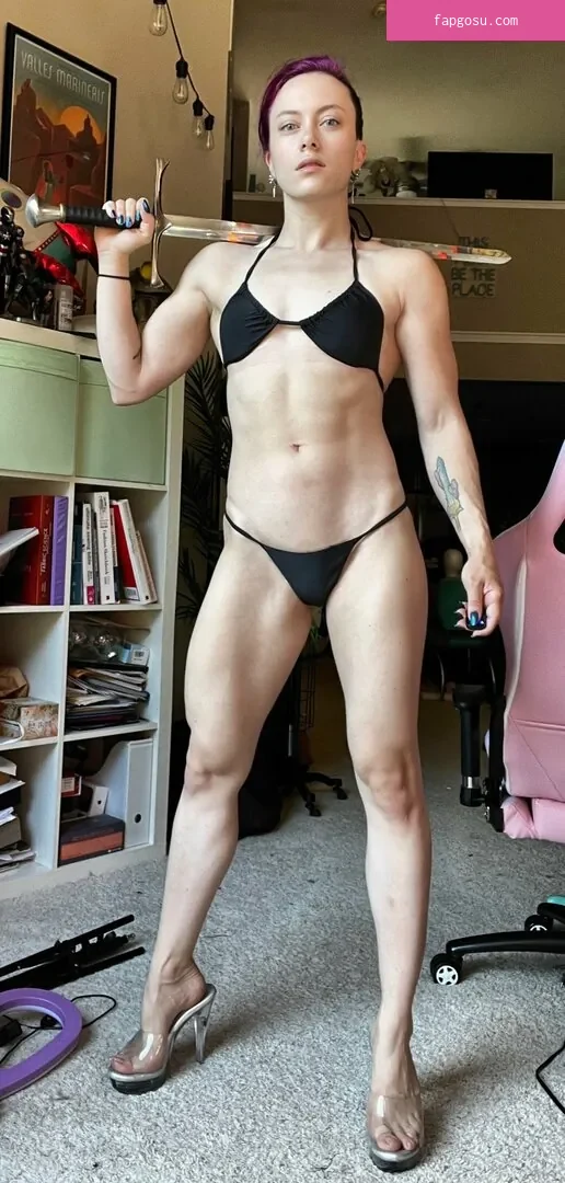 Claire Max