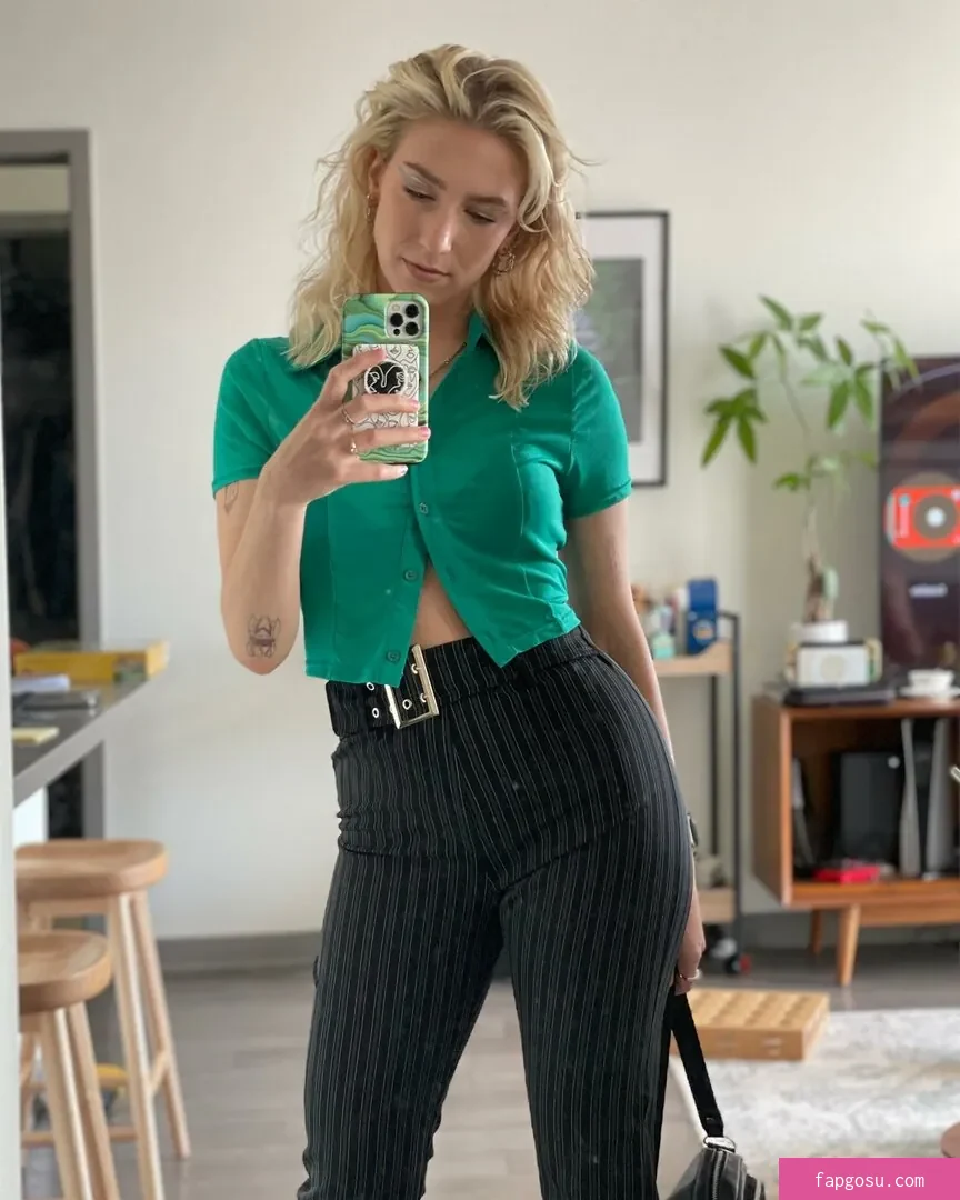 Courtney Miller