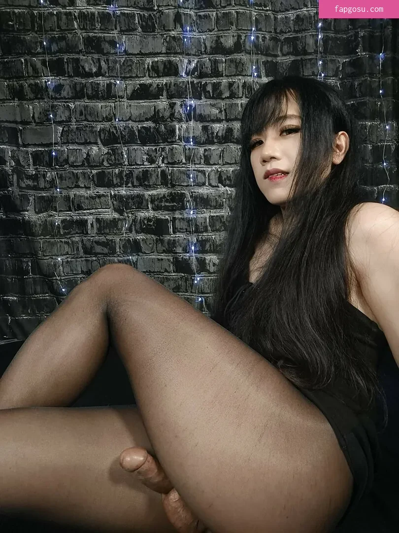 Charlotte Niya