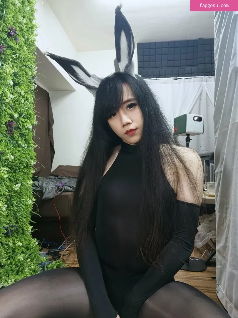 Charlotte Niya