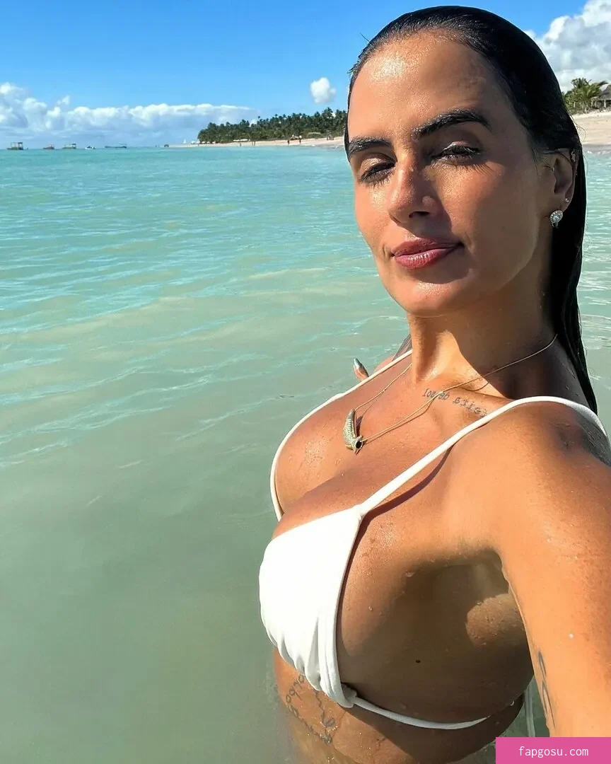 Carol Peixinho