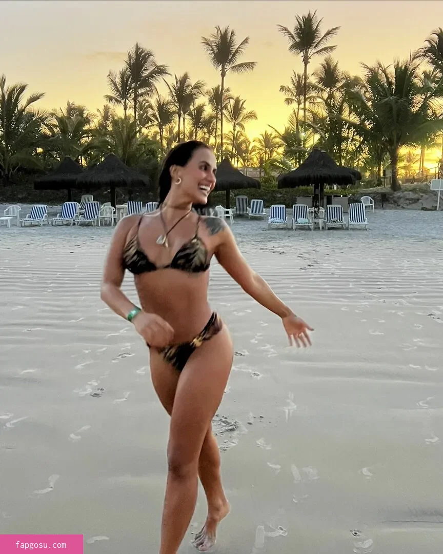 Carol Peixinho