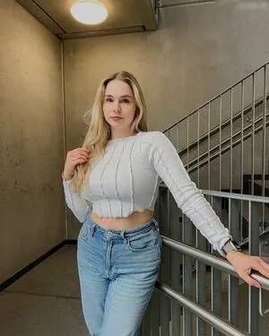Chiara Pontius content