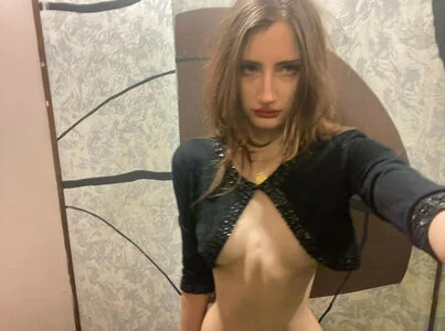 Camille Roth content