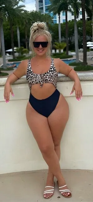 Cara Riley content