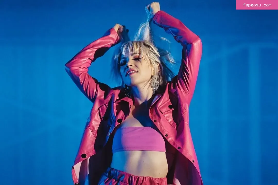 Carly Rae Jepsen - Photo #14