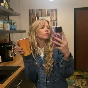 Carly Rae Jepsen