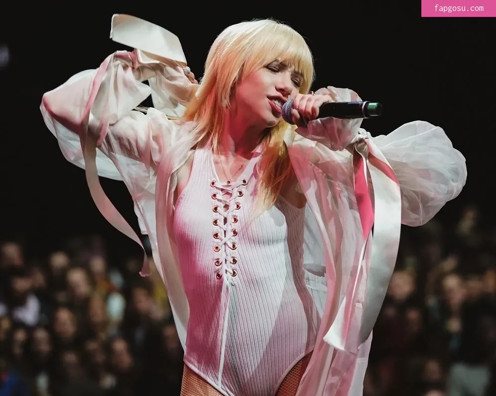 Carly Rae Jepsen - Photo #43