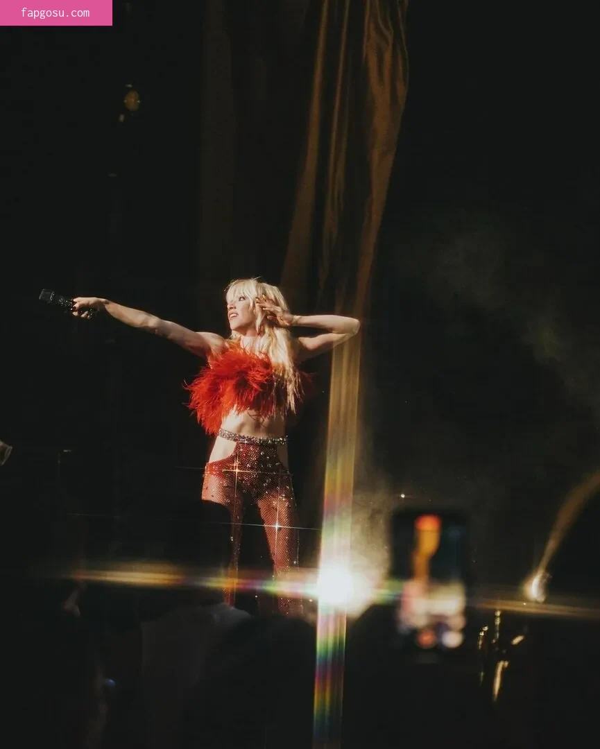 Carly Rae Jepsen - Photo #46