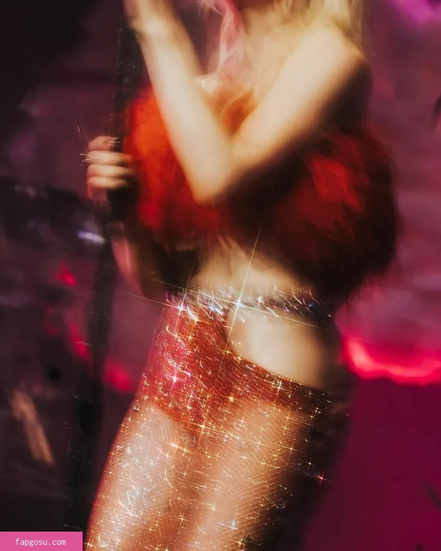 Carly Rae Jepsen - Photo #50