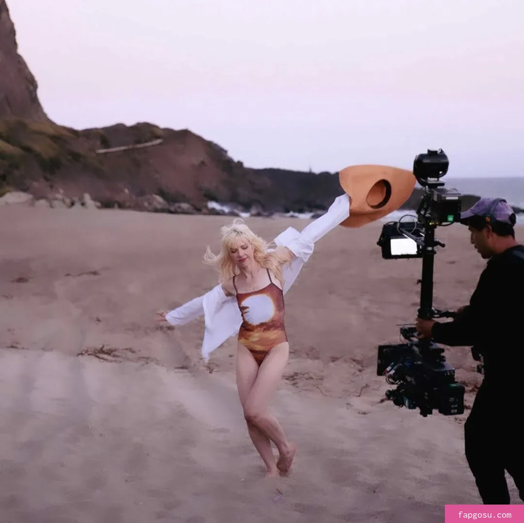 Carly Rae Jepsen - Photo #59