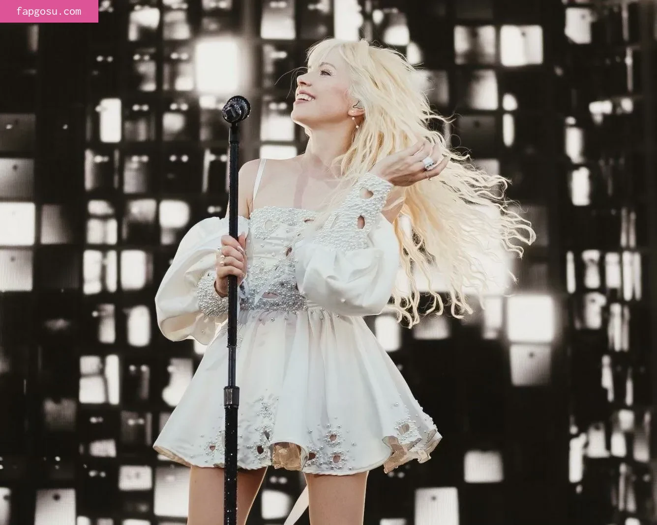 Carly Rae Jepsen - Photo #77