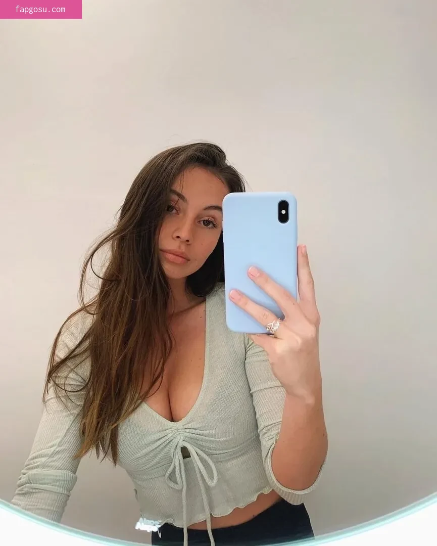 Celina Schacht