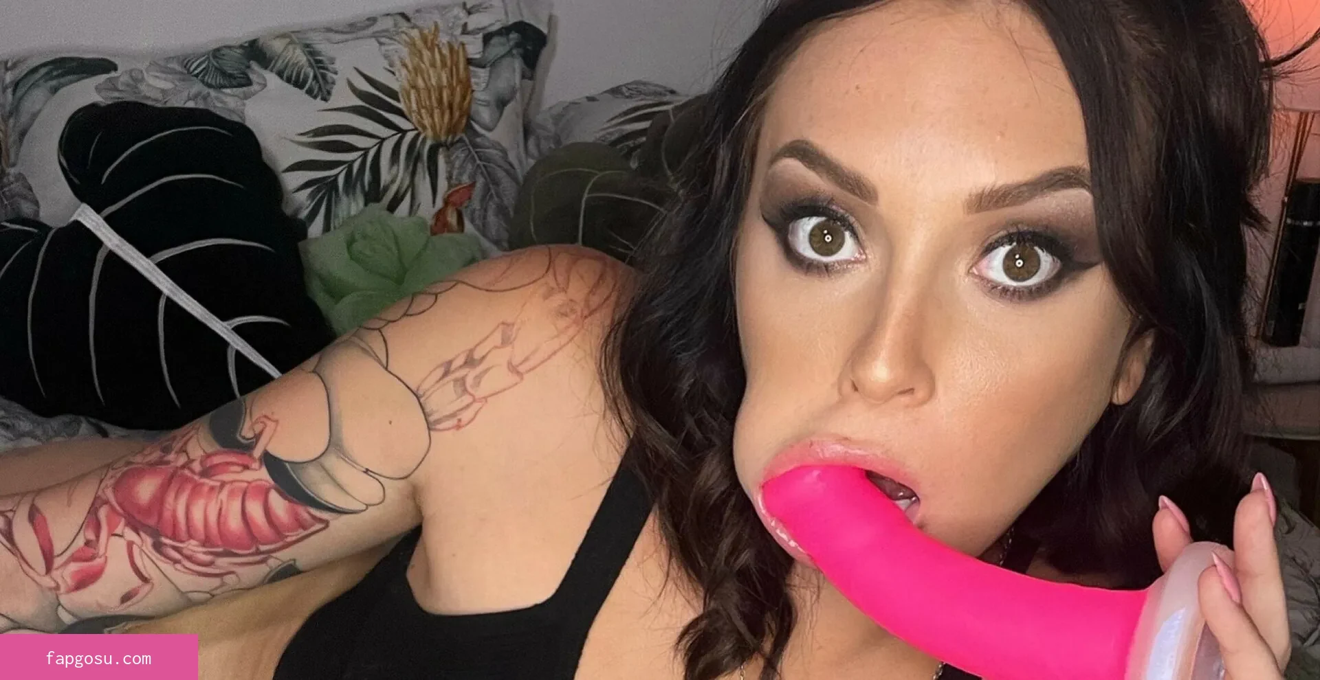 Charlotte Sins