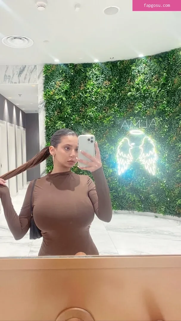 Coral Sharon