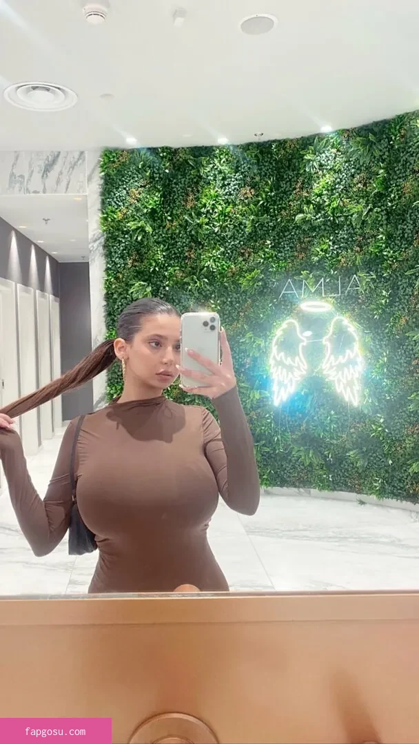 Coral Sharon