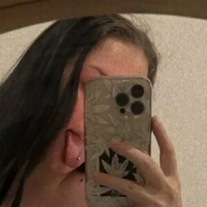 curvybustybabe