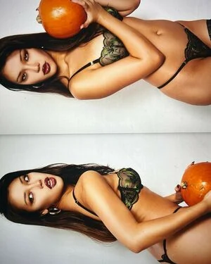 Cameron Valentina Eyre content