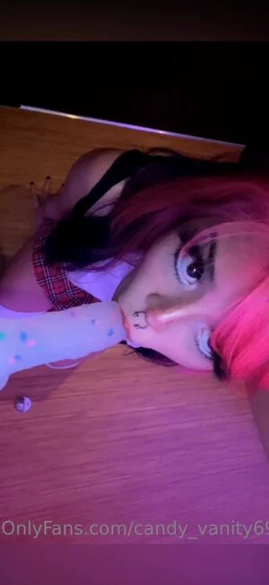 Candy_Vanity69 content