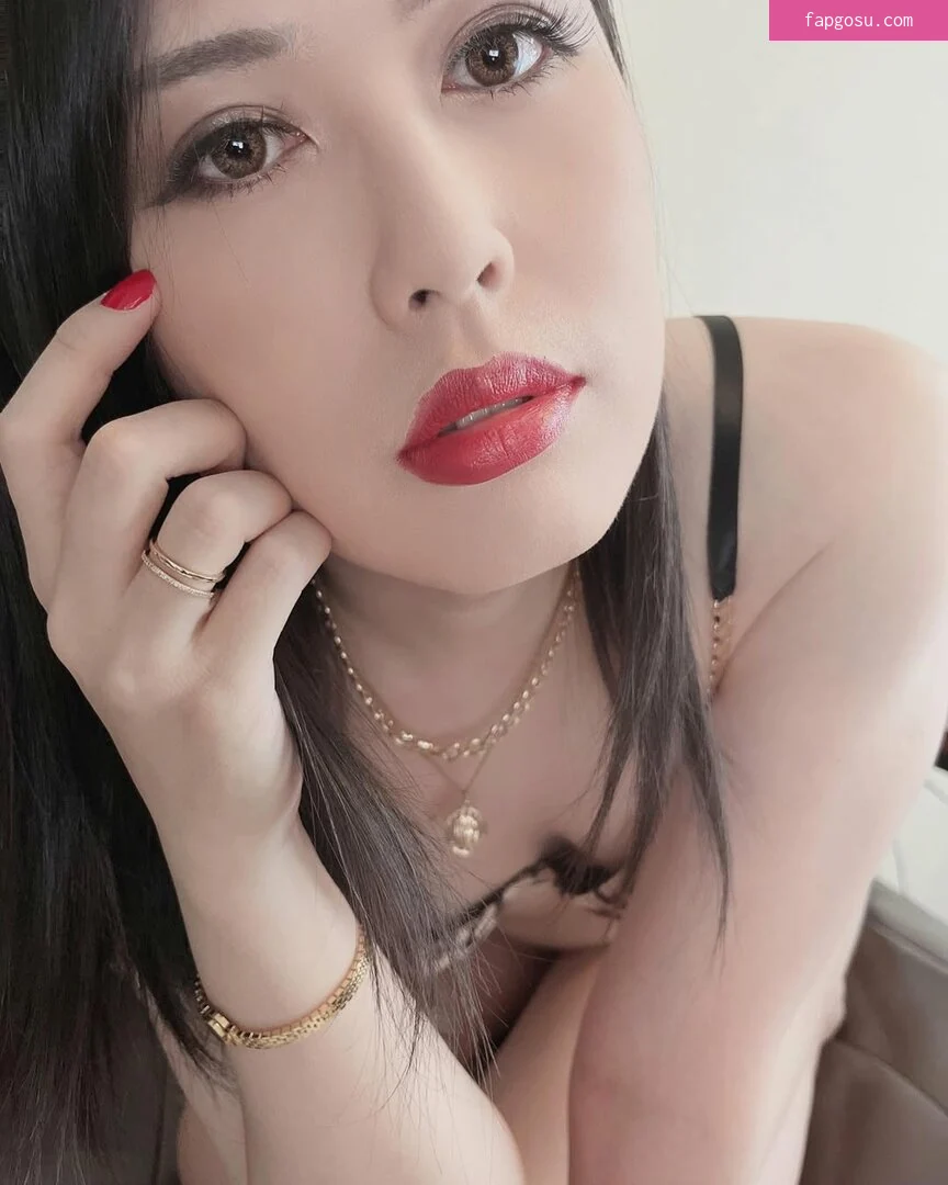 Chloe Wonder