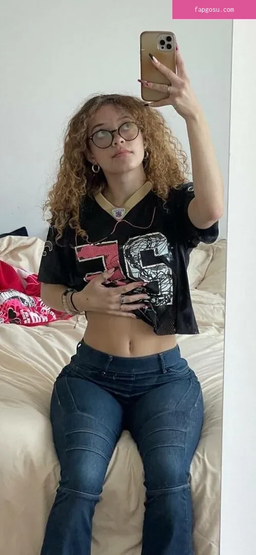 clara.west