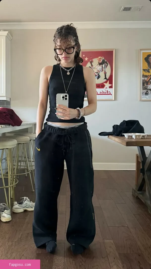 clara.west