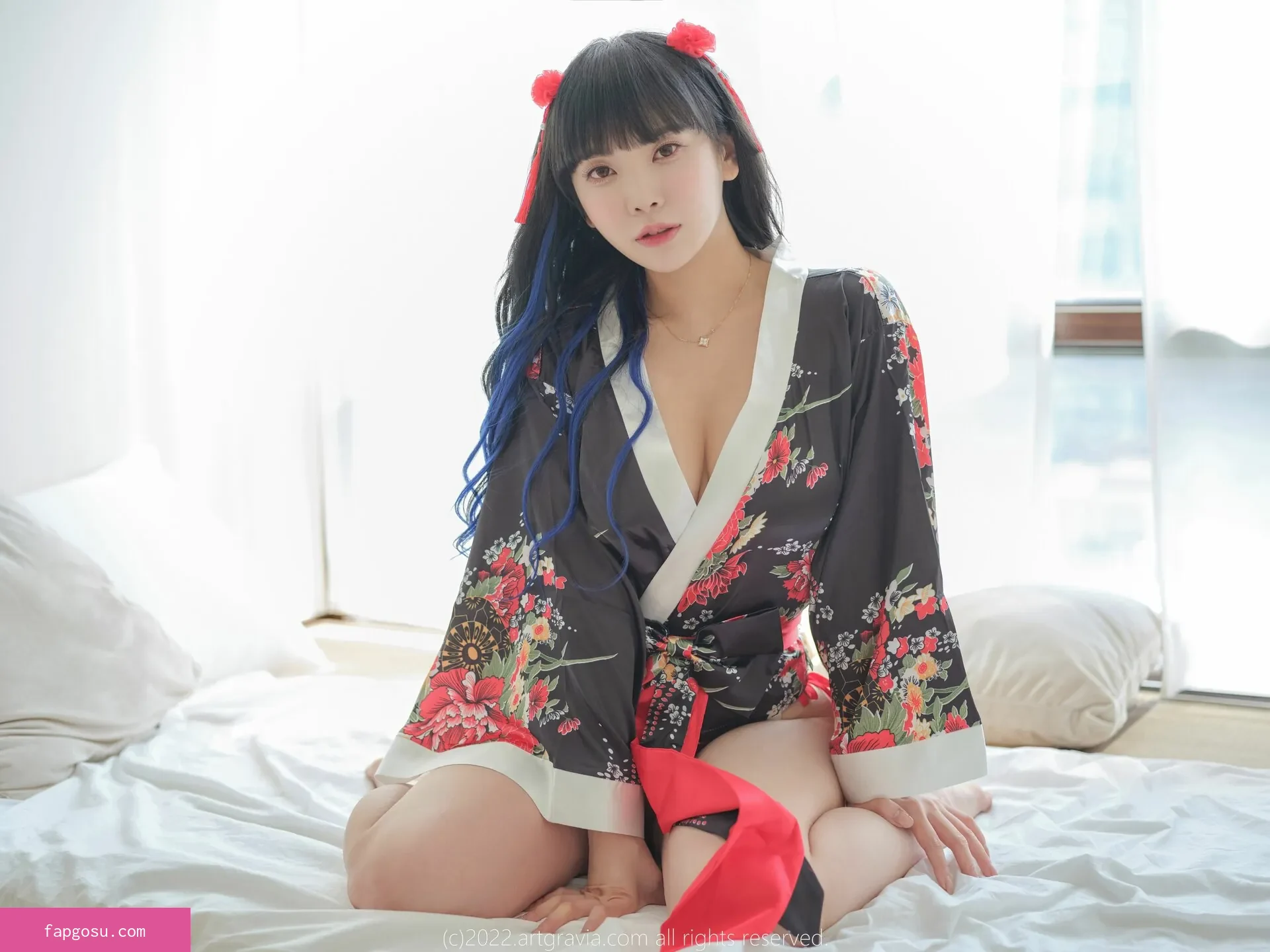 dami_amond
