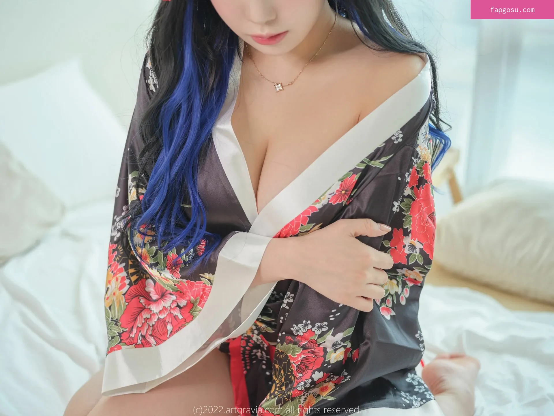 dami_amond