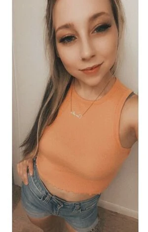 Daniibabee content