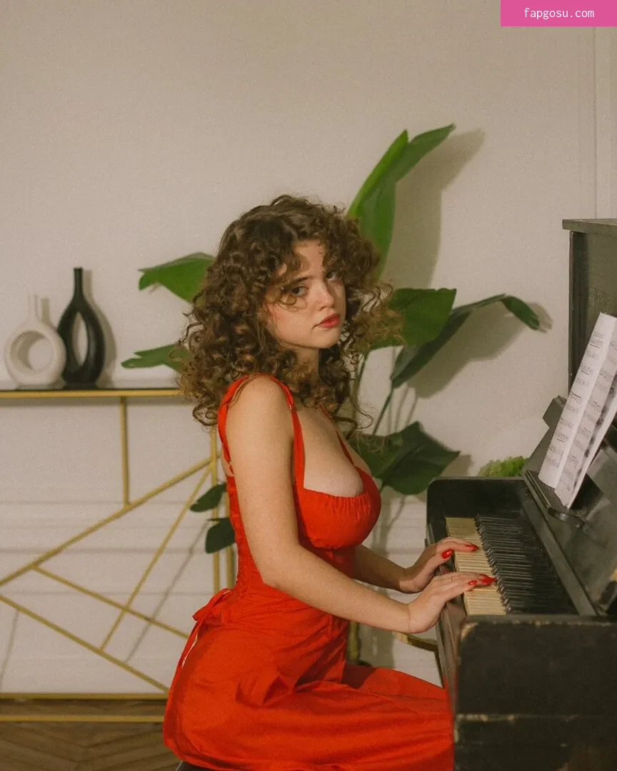 Daria Aref