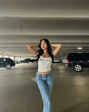 Daisy Chang content