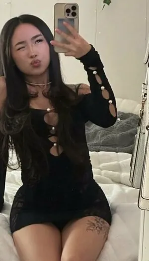 Daisy Chang content