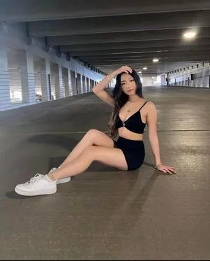 Daisy Chang content