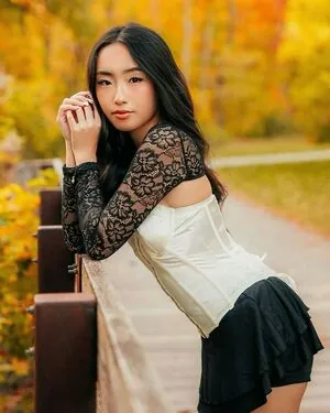 Daisy Chang content