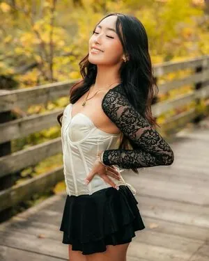 Daisy Chang content