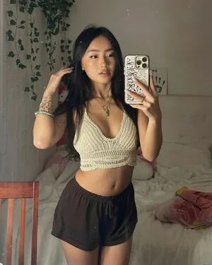 Daisy Chang content