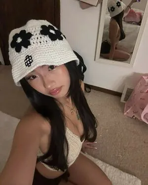 Daisy Chang content