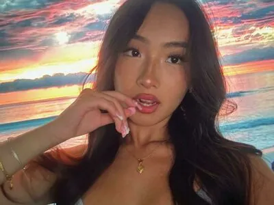 Daisy Chang content