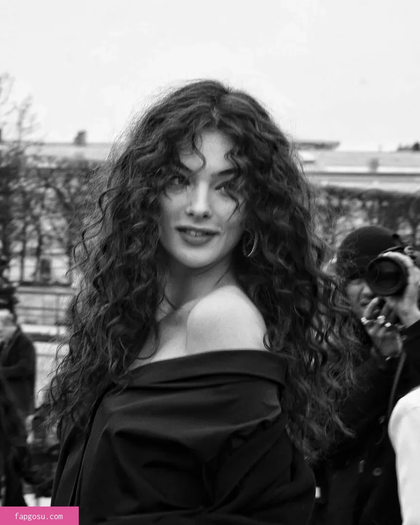 Deva Cassel