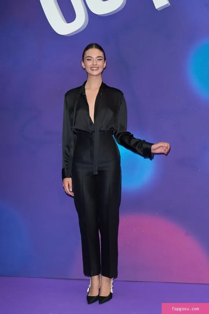 Deva Cassel