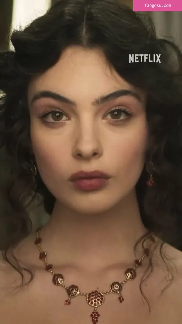 Deva Cassel