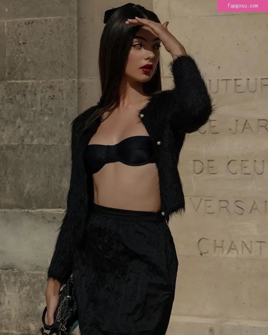 Deva Cassel