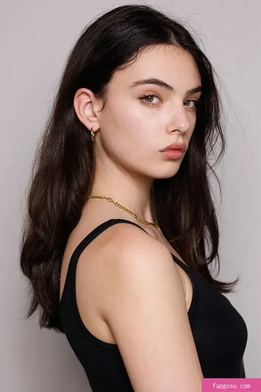 Deva Cassel