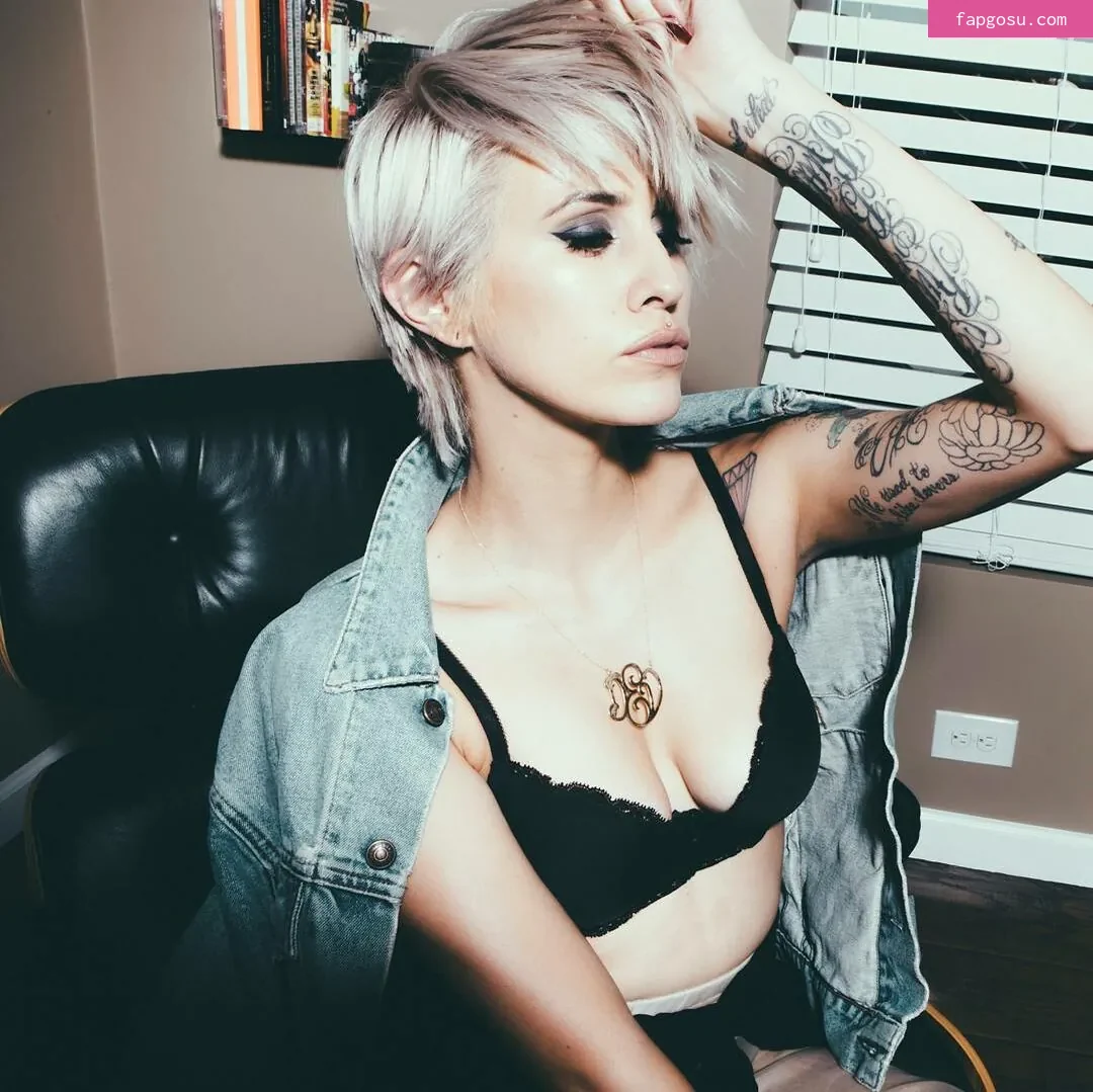 Dev (Devin Tailes)
