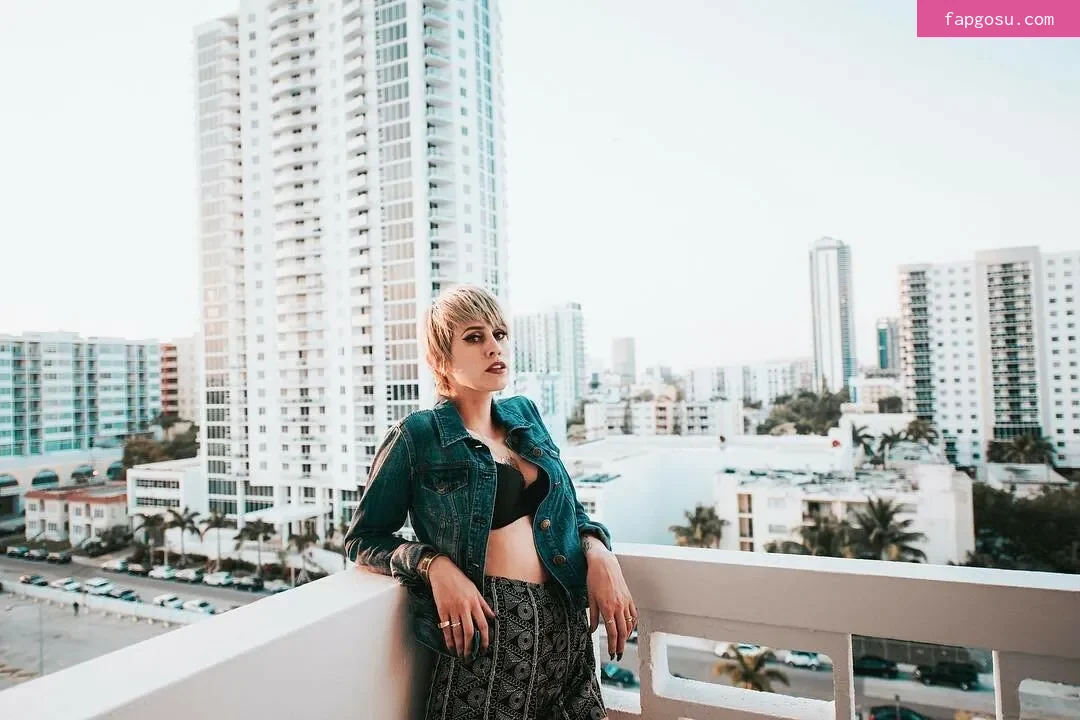 Dev (Devin Tailes)